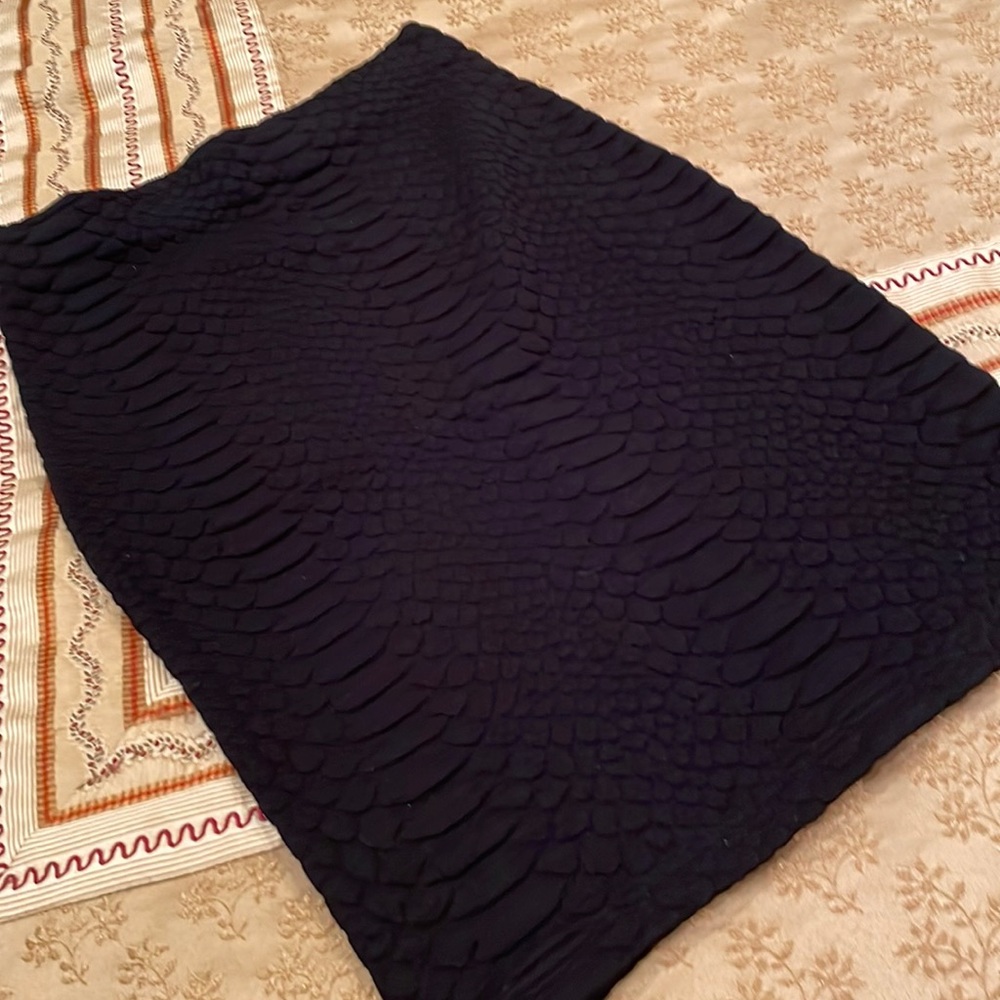 NWOT My Tribe skirt, black, rayon blend, elastic waist, XS